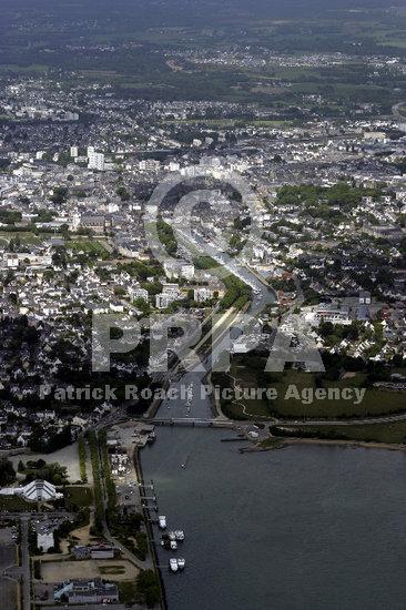 00296-04520